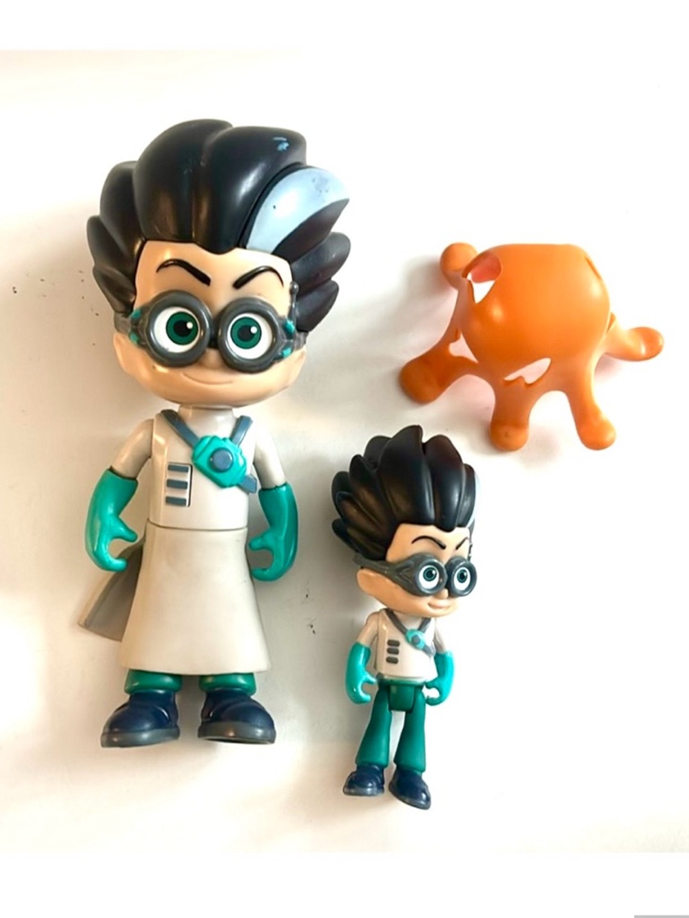 PJ Mask Romeo Scientist Action Figure Set - Black, White, Teal